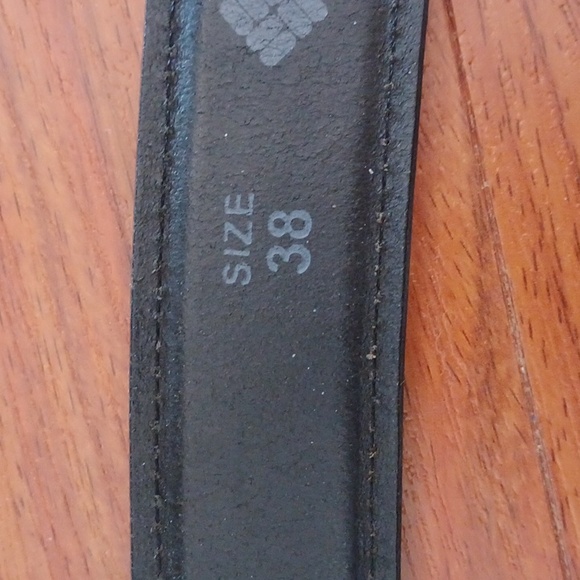 COLUMBIA Sportswear Company, Leather Black Belt Preowned 38 - Picture 6 of 13